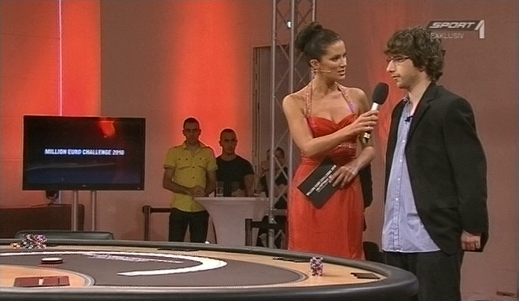 kl_millioneurochallenge_headsup_101016_018.jpg